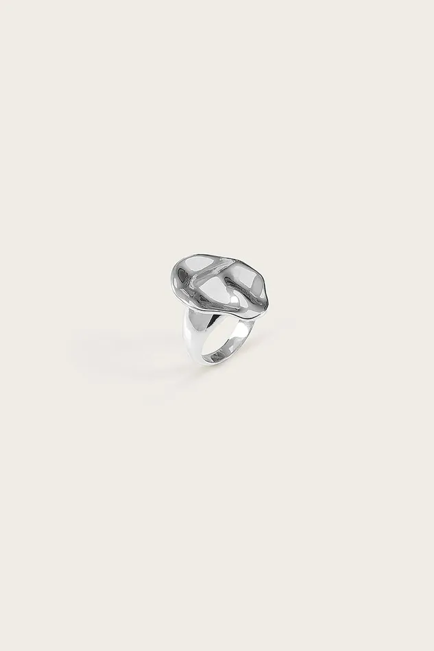 Women Jewellery Lavish Alice LEORA Hammered Effect Oval Silver Ring