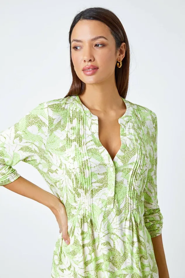 Women Khaki Camo Leaf VNeck Pintuck Stretch Top Roman Tops