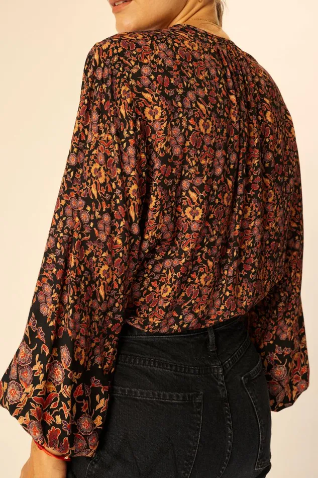 Women Natalie Martin Tops Amelia Top Petite Fleur Noire