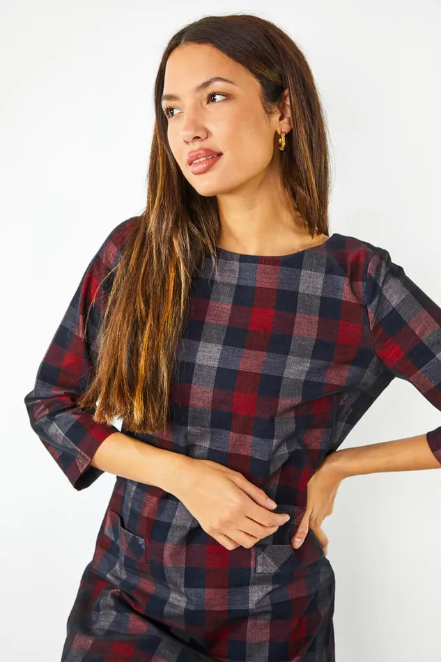 Women Red Check Print Pocket Detail Shift Dress Roman Dresses