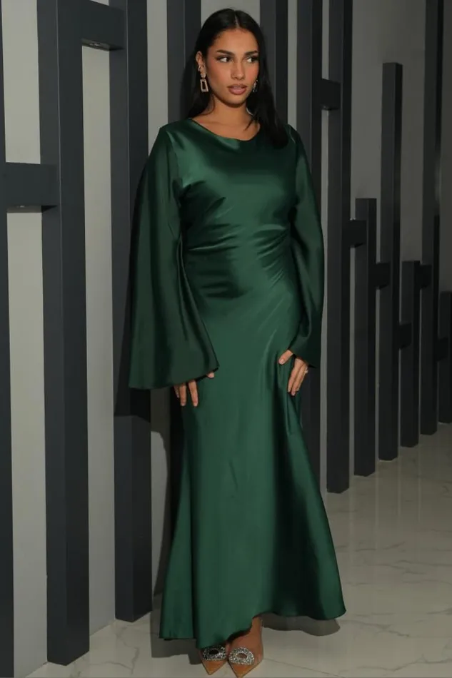 Women Robe Ample Satine Et Croise Au Dos Vert Fonc Green Brentiny Paris Ceremonial Outfits Women Robe Ample Satine Et Croise Au Dos Vert Fonc Green Brentiny Paris Ceremonial Outfits