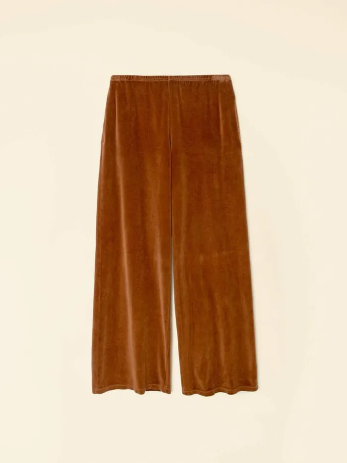 Women Sweats and Tees Xirena Brown Sugar Mavis Velour Sweatpant