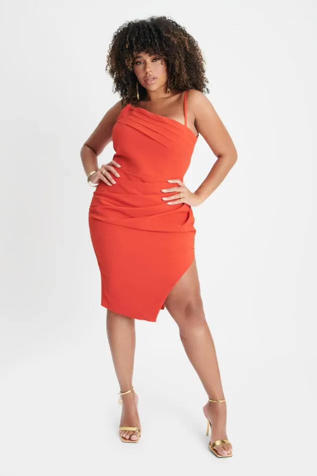 Women Wedding Guest Lavish Alice CHANTELLE Curve Asymmetric Pleat Midi Dress In Coral Red Coral Red