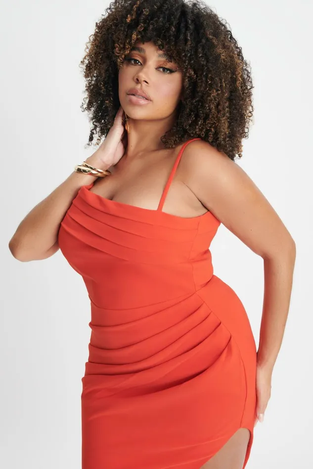 Women Wedding Guest Lavish Alice CHANTELLE Curve Asymmetric Pleat Midi Dress In Coral Red Coral Red