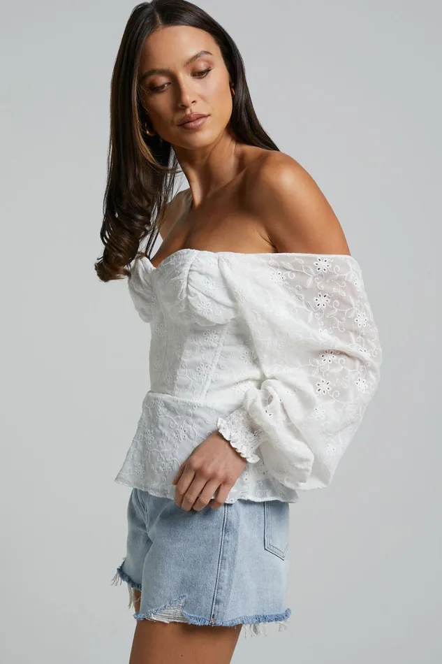 Ybur Top 8211 Off Shoulder Long Sleeve Bustier Top In Ivory Women Showpo Tops Ybur Top 8211 Off Shoulder Long Sleeve Bustier Top In Ivory Women Showpo Tops